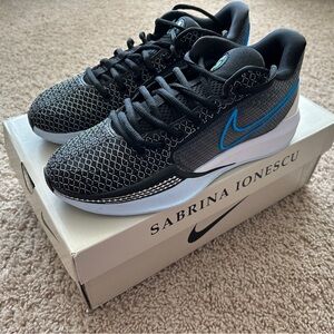 Nike Sabrina 1 women basketball shoes